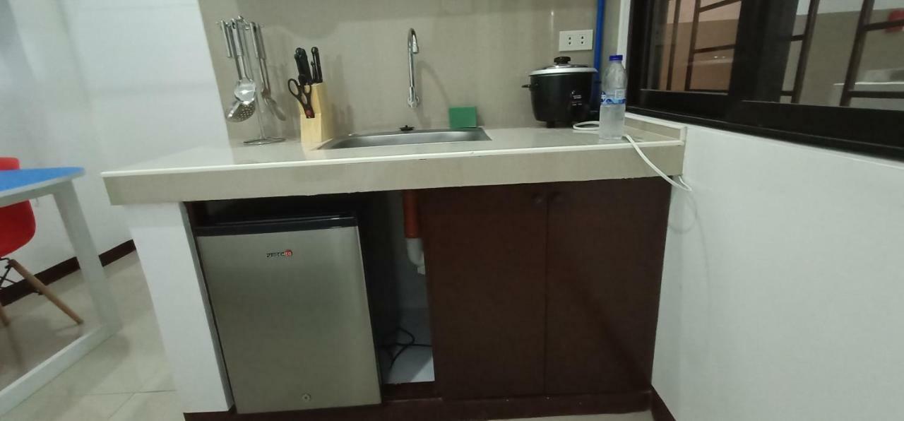 Clark-Pad Inn, Angeles City Eksteriør billede
