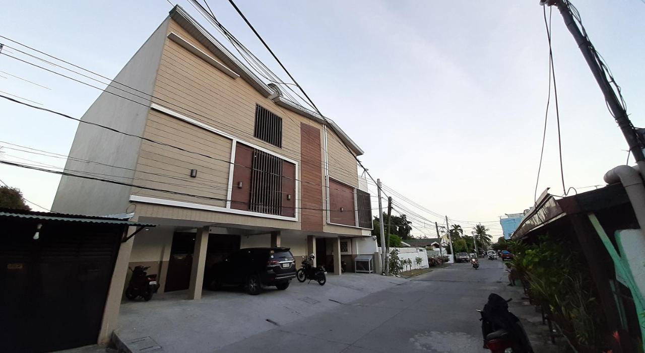 Clark-Pad Inn, Angeles City Eksteriør billede